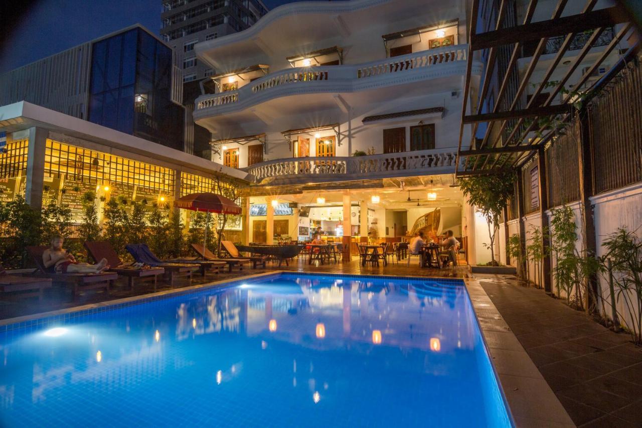 Poolside Villa Phnom Penh Esterno foto