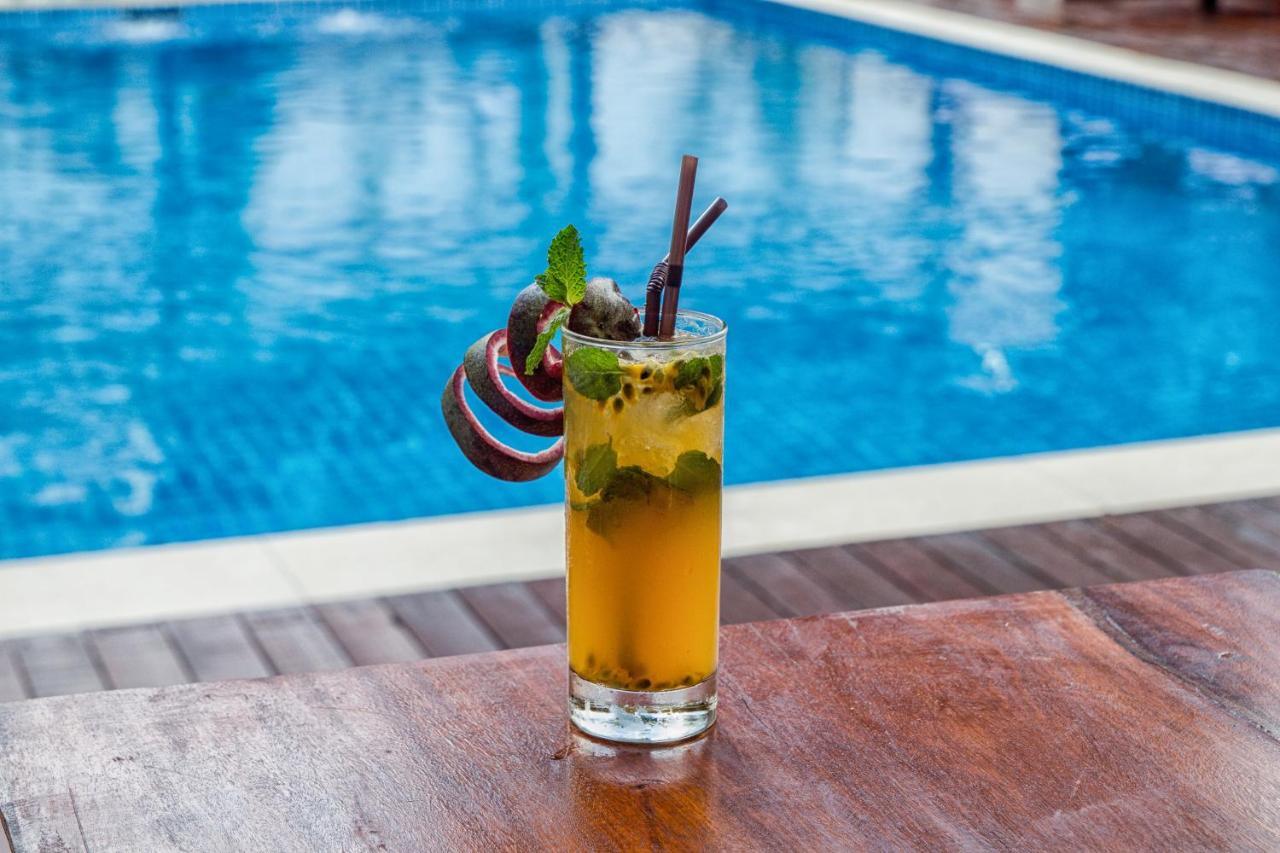 Poolside Villa Phnom Penh Esterno foto